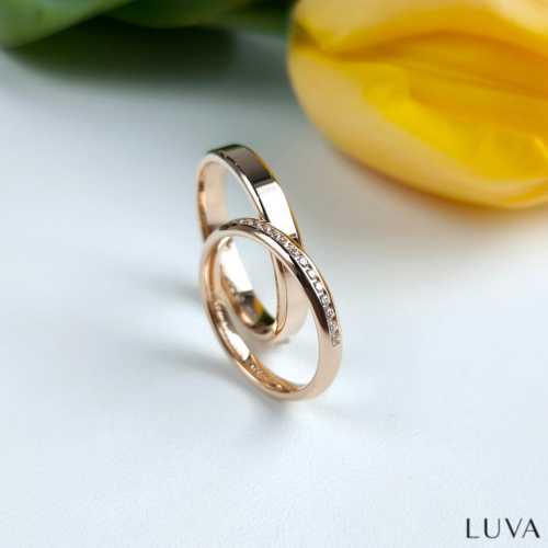 Wąska obrączka z kamieniami, eternity ring żółte złoto, dostawka do obrączki, Luva