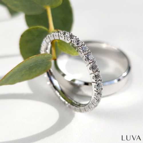 Eternity Ring z kamieniami dookoła, wąska, kobieca obrączka z kamieniami, soczewka, białe złoto, Luva