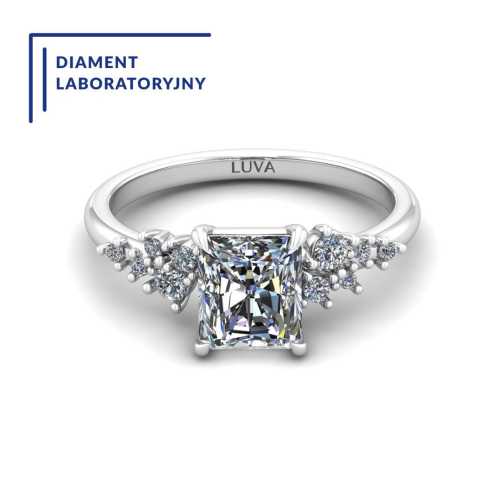 Pierścionek z białego złota z diamentami laboratoryjnymi o masie 1 ct