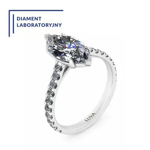 Luksusowy pierścionek z laboratoryjnym diamentem w szlifie markiza 1,50ct i małymi brylantami po bokach, białe złoto