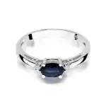 Pierścionek zaręczynowy D012 z białego złota szafir 0.7 ct