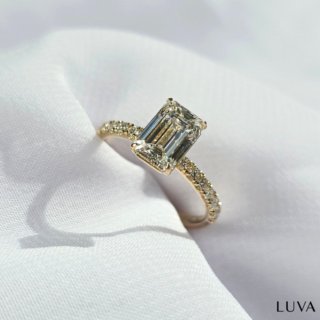 Pierścionek zaręczynowy z diamentem emerald 1,75ct